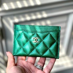 Chanel 18s Green Emerald Card Holder